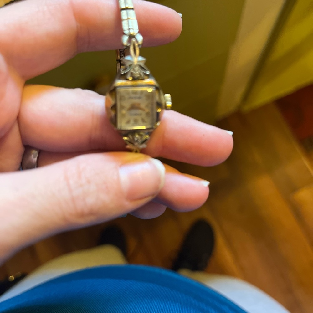 Vintage name brand watch vintage